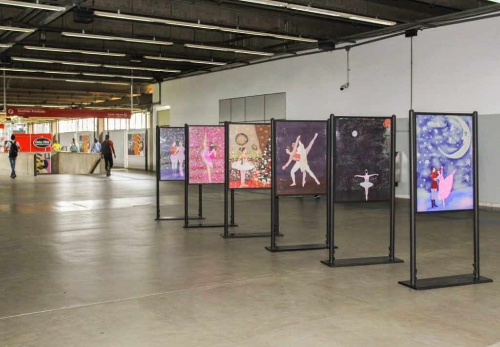 Exposição Bailarinas / Gaby Alves